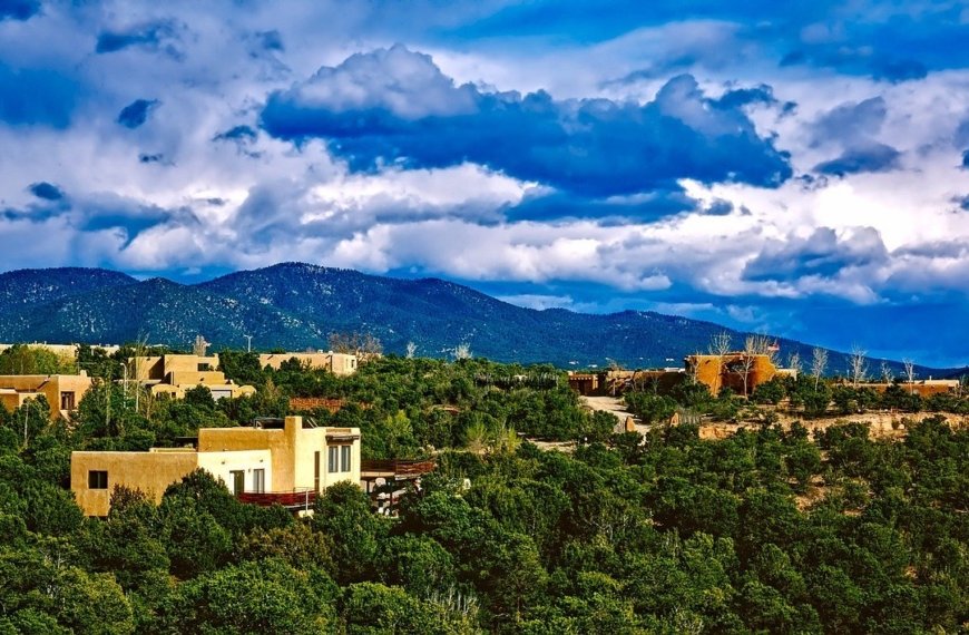 10 Cool Things to See & Do in Santa Fe